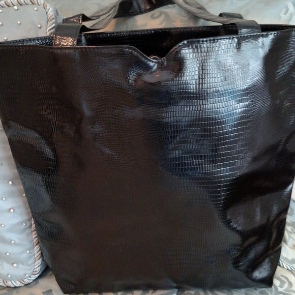 Rebecca Bonbon new without tags, black snakeskin pattern shoulder bag - Picture 1 of 2
